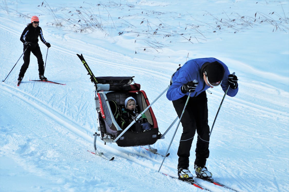 Habiller bébé au ski